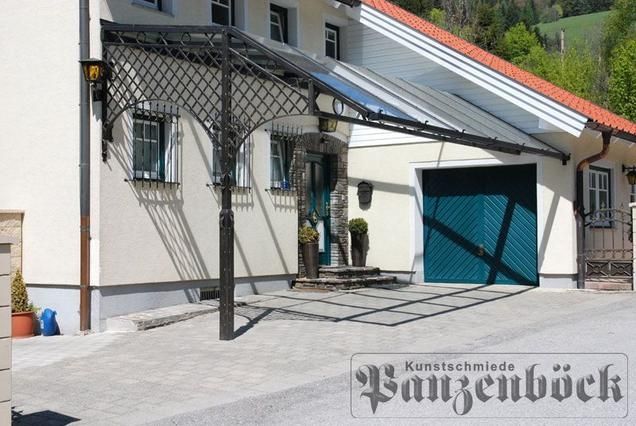 Carport aus Schmiedeeisen - klassisch und hochwertig