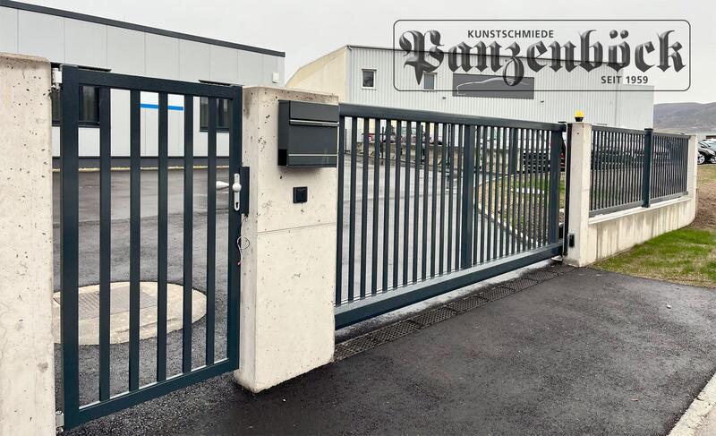 BRIX Alu Staketen 40mm mit Torantrieb