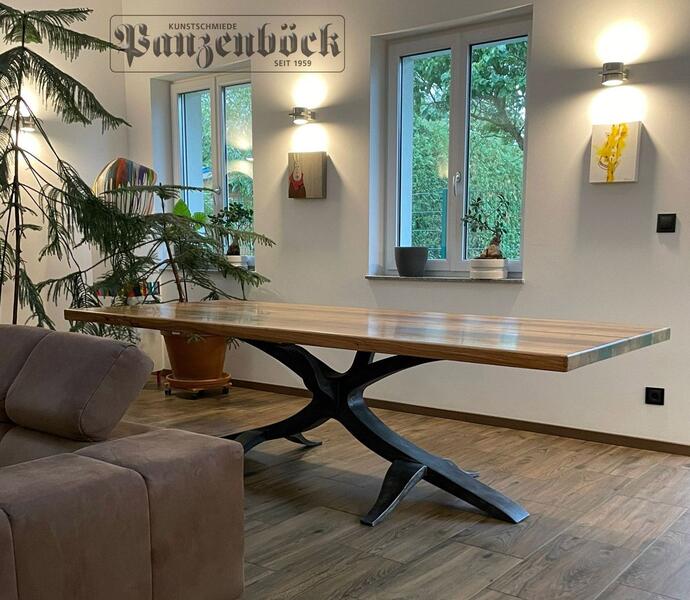 Tischgestell aus Schmiedeeisen
