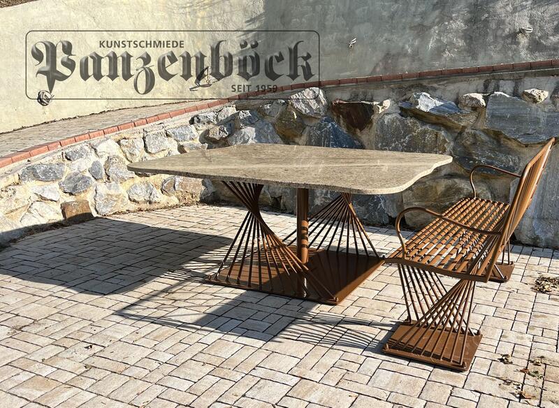 Designertisch & Bank mit Natursteinplatte