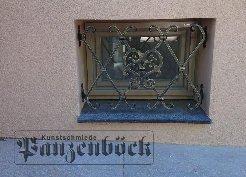 Fenstergitter Schmiedeeisen Kellerfenster