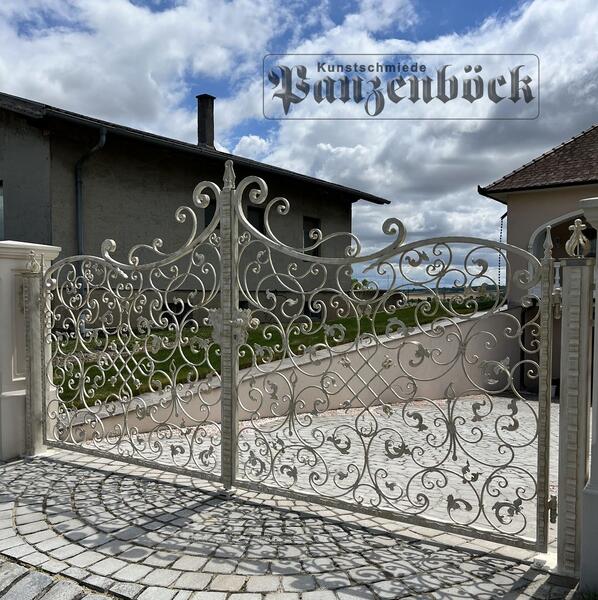 Einfahrtstor Schmiedeeisen