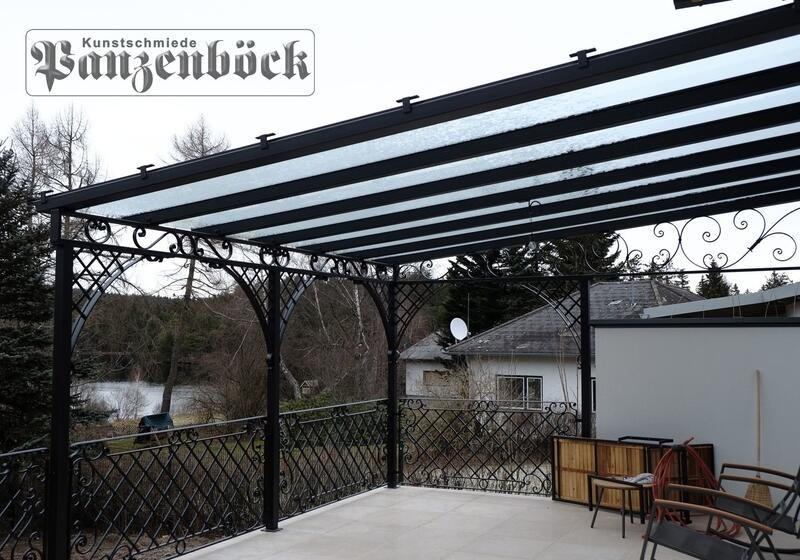 Terrassenüberdachung Schmiedeeisen mit Glas