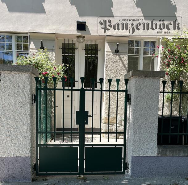 Eingangstor Schmiedeeisen historische Reproduktion in Wien